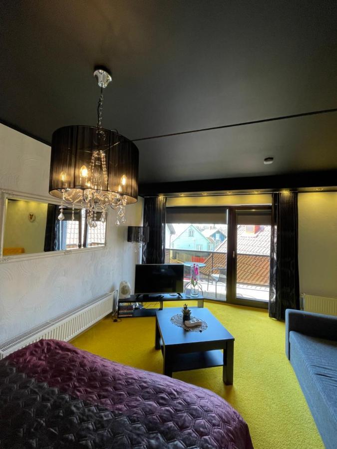 Guest House Bermuuda Apartment パイデ エクステリア 写真